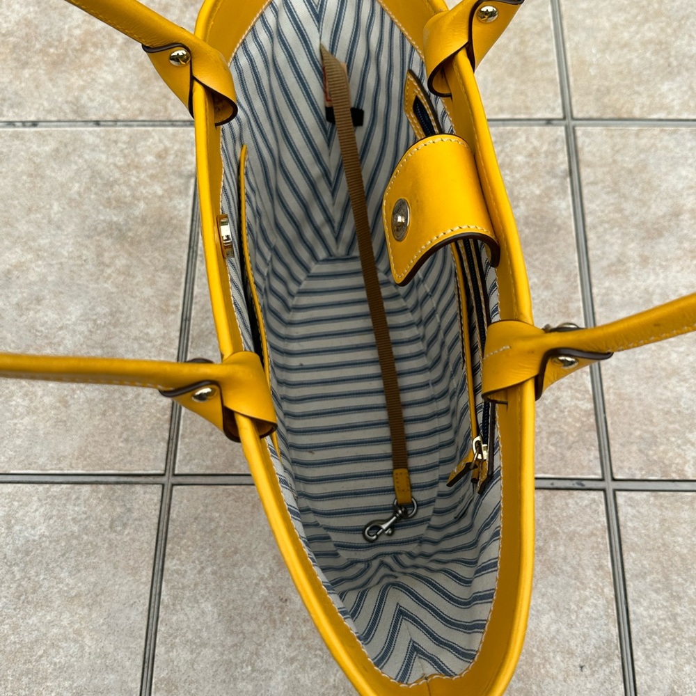 Dooney & Bourke Beacon Woven Atlantic Tote Light Taupe - Picture 15 of 16